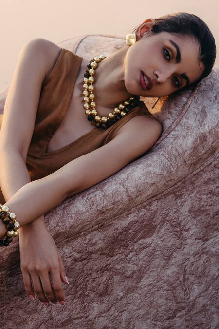 Buy_Arvino_Gold Plated Tigers Eye Balance Necklace _Online_at_Aza_Fashions