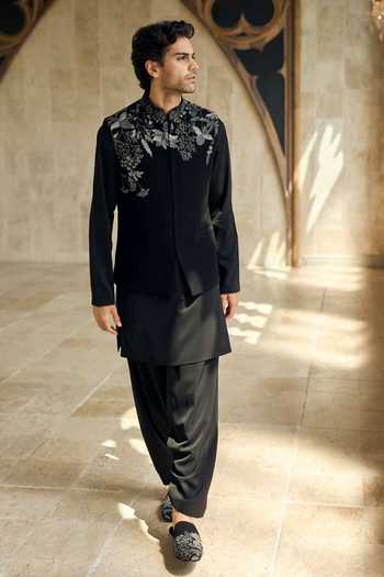 Seema Gujral Black Floral Embroidered Bundi Set 