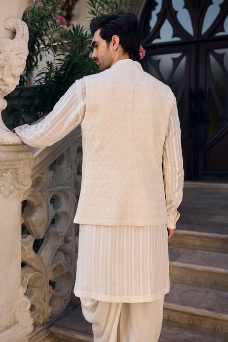 Seema Gujral Ivory Raw Silk Bundi Kurta Set 