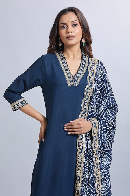 Samyukta Singhania Navy Viscose, Silk Embroidery Split V-neck Blue Kurta Set Online at Aza Fashions Samyukta Singhania_Navy Viscose, Silk Embroidery Split V-neck Blue Kurta Set _Online_at_Aza_Fashions