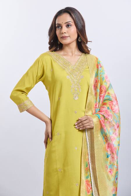 Buy_Samyukta Singhania_Yellow Viscose, Organza Embroidery V-neck Kurta Set