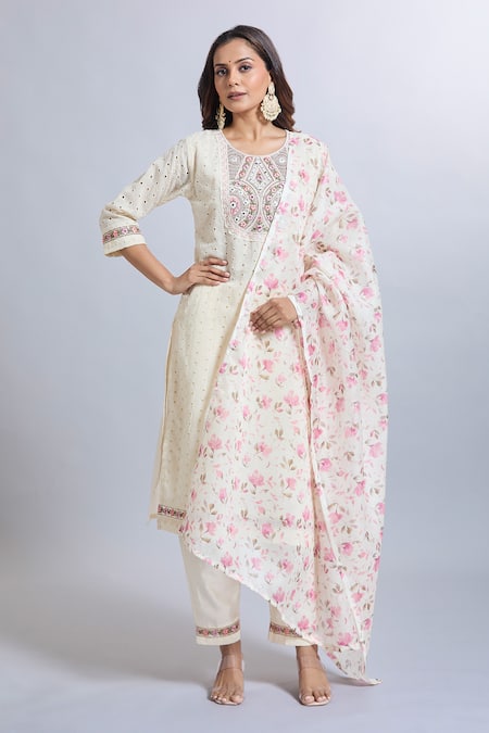 Samyukta Singhania Embroidered White Kurta Set 