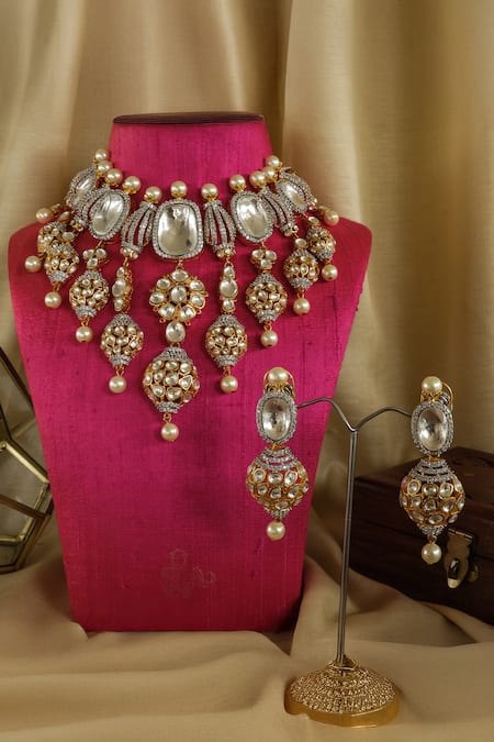 Studio6 Jewels Kundan Necklace & Earrings Set 