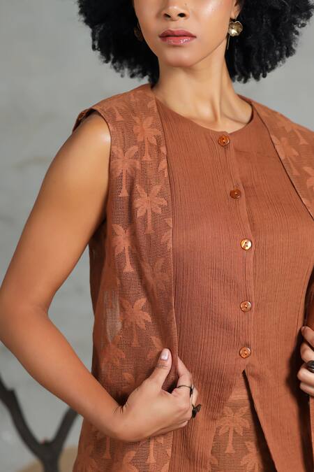Buy_Coeur_Brown Cotton Embroidery Round Neck Organic Skirt Set 