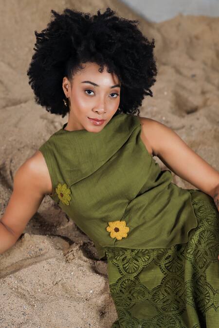 Buy_Coeur_Green Cotton Fabric Flowers Asymmetric Knitted Midi Dress 