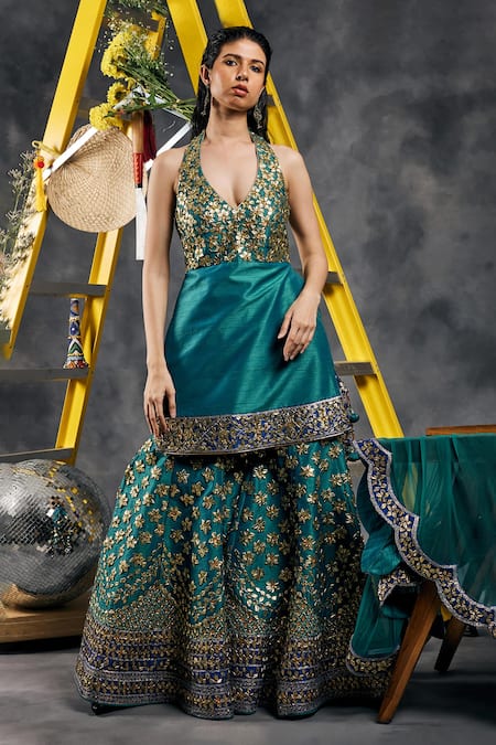 Buy_Vandana Sethi_Green Silk Gota Patti Halter Neck Rama Kurta Set 