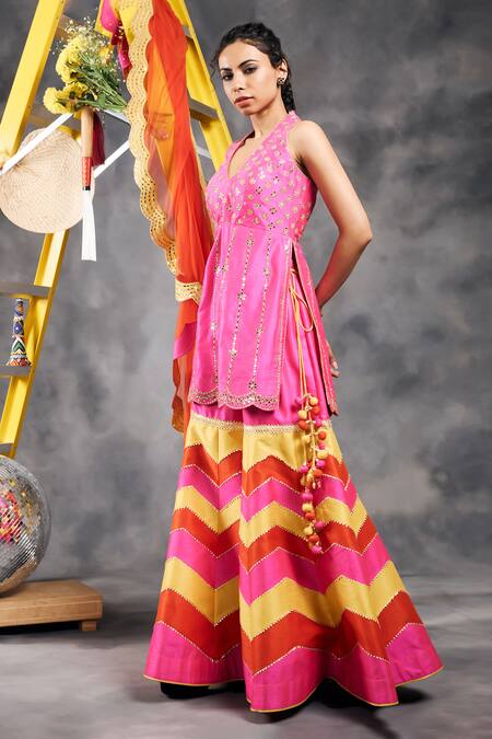 Buy_Vandana Sethi_Pink Silk Mirrors, Pom-poms, Embroidery V-neck Multi-color Kurta Set _Online_at_Aza_Fashions