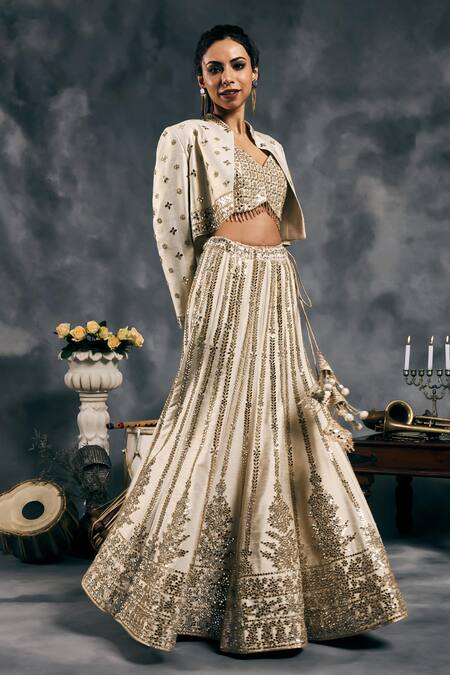 Buy_Vandana Sethi_Ivory Silk, Satin Mirrors, Embroidery V-, Round Fusion Lehenga Set _Online_at_Aza_Fashions