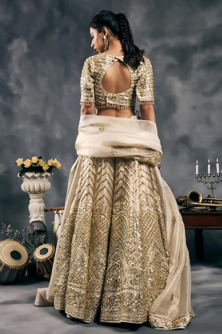 Vandana Sethi Ivory Embroidered Lehengas Set 