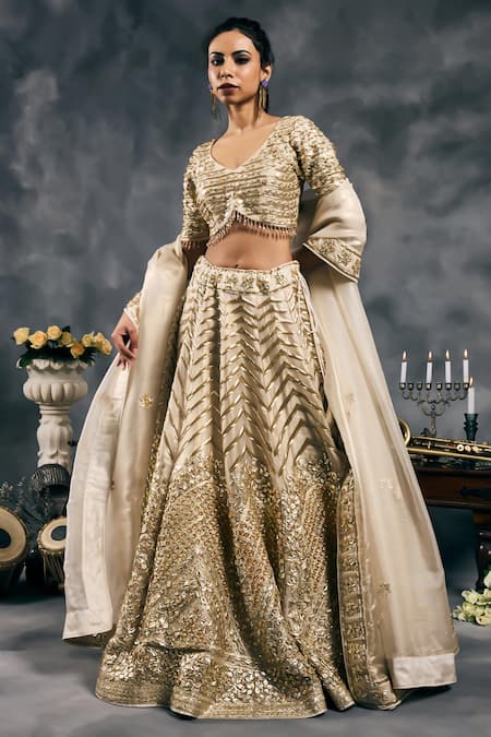 Shop_Vandana Sethi_Ivory Organza Beads, Embroidery V-neck Lehengas Set _Online_at_Aza_Fashions