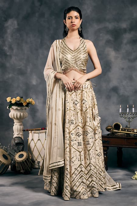 Buy_Vandana Sethi_Ivory Silk Embroidery Halter Neck And Gold Fusion Lehenga Set 