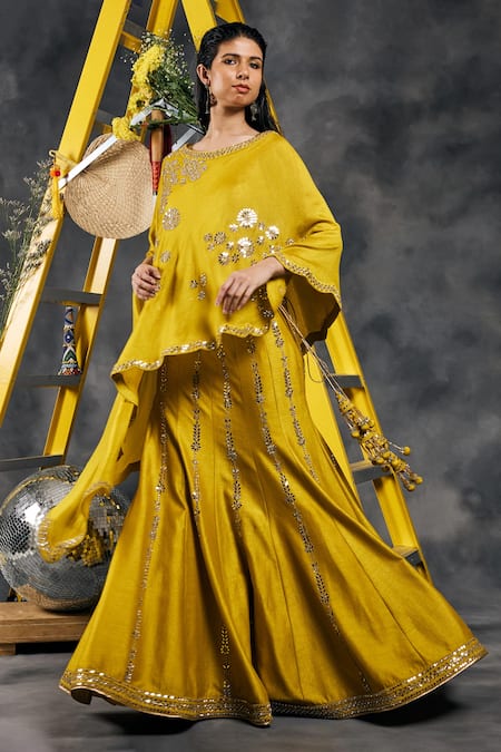 Buy Vandana Sethi Green Silk Tassels, Mirrors Embroidered Cape Lehenga Set Online at Aza Fashions Buy_Vandana Sethi_Green Silk Tassels, Mirrors Embroidered Cape Lehenga Set _Online_at_Aza_Fashions