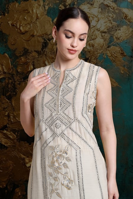 Shop_Bhairavi Jaikishan_Beige Silk, Linen Sequins, Beads Keyhole Neck Embroidered Munga Kurta Set 