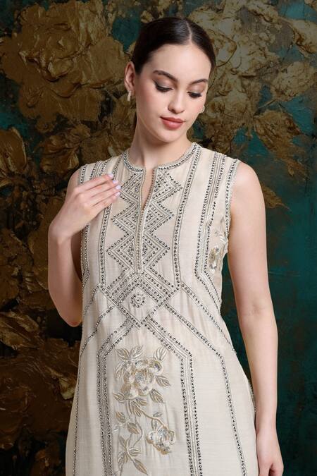 Buy_Bhairavi Jaikishan_White Embroidery, Beads Keyhole Neck Munga Silk Kurta 