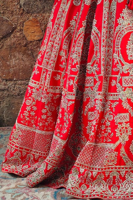 Amaltas Couture_Red Beads, Metallic Thread Round Neck Beaded Bridal Lehenga Set_Online_at_Aza_Fashions