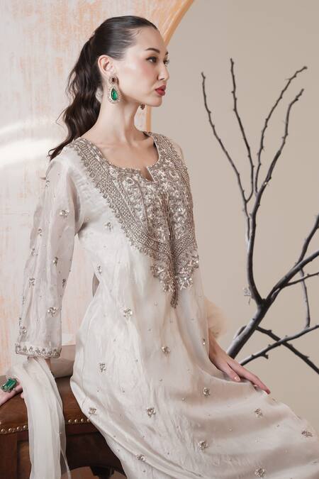Shop_Surabhi Arya_Silver Organza Sequins, Embroidery Split V-neck Tissue Kurta Set _Online_at_Aza_Fashions