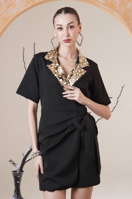 Surabhi Arya_Black Crepe Sequins Collared Designer Dress With _Online_at_Aza_Fashions