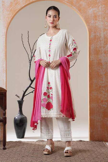 Shop Surabhi Arya White Chanderi Embroidery, Tassels Round Neck Floral Kurta Set Online at Aza Fashions Shop_Surabhi Arya_White Chanderi Embroidery, Tassels Round Neck Floral Kurta Set _Online_at_Aza_Fashions