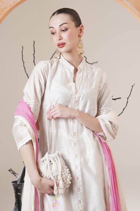 Buy_Surabhi Arya_White Chanderi Embroidery Collared Kurta Set With Dupatta _Online_at_Aza_Fashions
