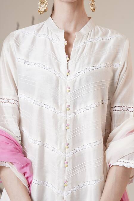 Shop_Surabhi Arya_White Chanderi Embroidery Collared Kurta Set With Dupatta _Online_at_Aza_Fashions