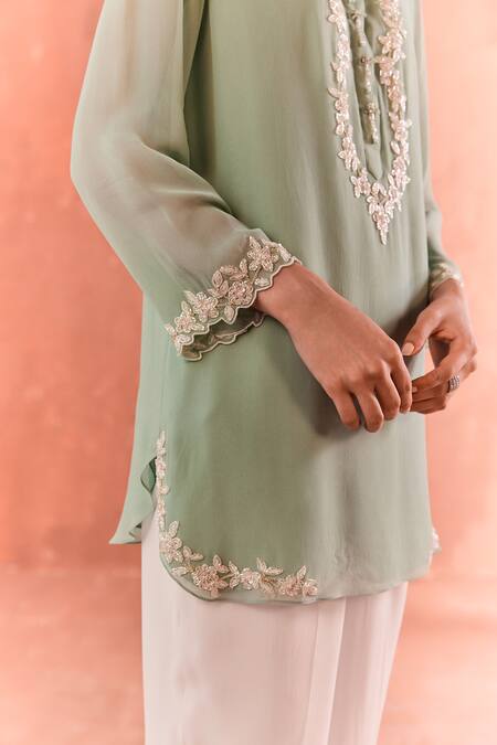 Summer By Priyanka Gupta Green Georgette Embroidery Round Neck Adena Tunic Online at Aza Fashions Summer By Priyanka Gupta_Green Georgette Embroidery Round Neck Adena Tunic_Online_at_Aza_Fashions