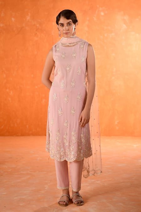 Summer by Priyanka Gupta Embroidered Pink A-line Kurta Set 