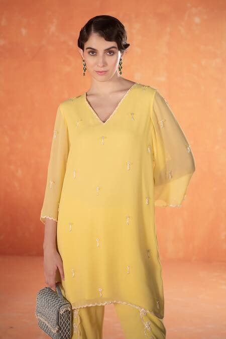 Buy_Summer By Priyanka Gupta_Yellow Georgette Embroidery V-neck Bow Co-ord Set_Online_at_Aza_Fashions