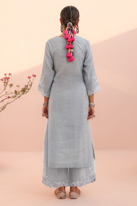 Shop Charu Makkar Blue Chanderi, Tissue, Cotton, Organza Embroidery V-neck Kurta Set at Aza Fashions Shop_Charu Makkar_Blue Chanderi, Tissue, Cotton, Organza Embroidery V-neck Kurta Set _at_Aza_Fashions