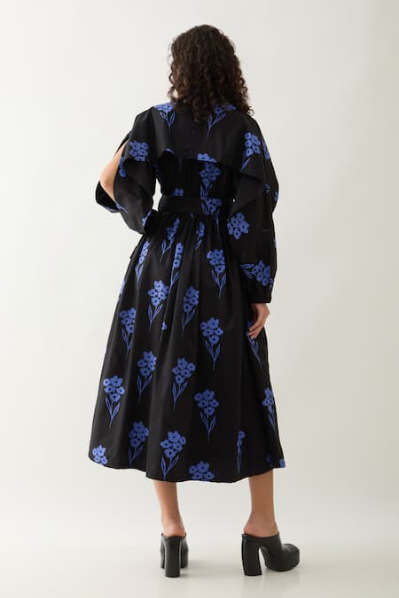 Shop Son Of A Noble Snob Black Cotton Satin Collared Aston Grape Print Midi Dress at Aza Fashions Shop_Son Of A Noble Snob_Black Cotton Satin Collared Aston Grape Print Midi Dress _at_Aza_Fashions