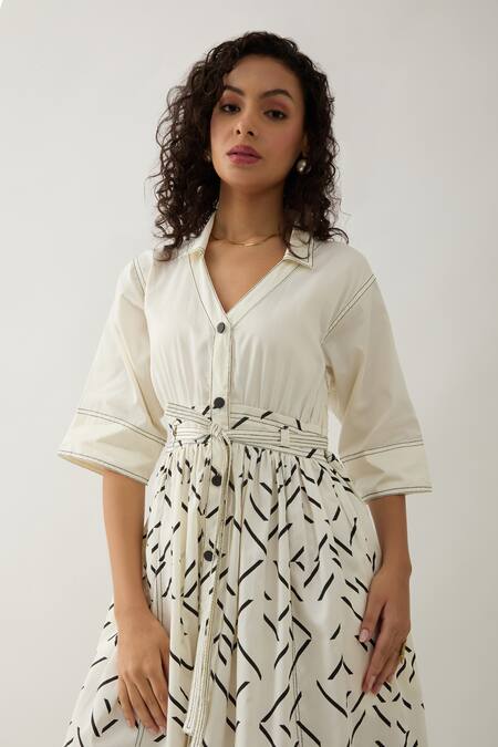 Son Of A Noble Snob Off White Cotton Satin V-neck Delta Pathway Print Midi Dress at Aza Fashions Son Of A Noble Snob_Off White Cotton Satin V-neck Delta Pathway Print Midi Dress _at_Aza_Fashions