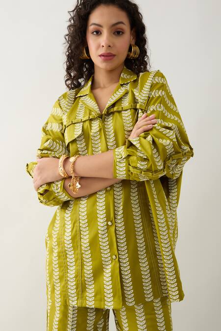 Shop_Son Of A Noble Snob_Green Cotton Satin Collared Leaf Catkin Print Shirt And Trouser Set 