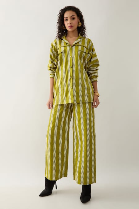 Buy Son Of A Noble Snob Green Cotton Satin Collared Harley Catkin Print Shirt Online at Aza Fashions Buy_Son Of A Noble Snob_Green Cotton Satin Collared Harley Catkin Print Shirt _Online_at_Aza_Fashions