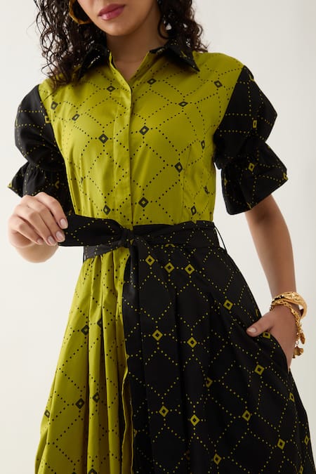 Son Of A Noble Snob Green Cotton Satin Collared Magnum Dress With Regal Print at Aza Fashions Son Of A Noble Snob_Green Cotton Satin Collared Magnum Dress With Regal Print _at_Aza_Fashions