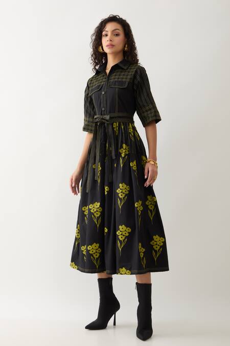 Son Of A Noble Snob Black Cotton Satin Collared Mamba Farm Print Midi Dress Online at Aza Fashions Son Of A Noble Snob_Black Cotton Satin Collared Mamba Farm Print Midi Dress _Online_at_Aza_Fashions