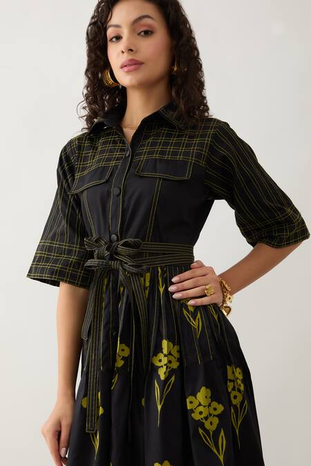 Son Of A Noble Snob Black Cotton Satin Collared Mamba Farm Print Midi Dress at Aza Fashions Son Of A Noble Snob_Black Cotton Satin Collared Mamba Farm Print Midi Dress _at_Aza_Fashions