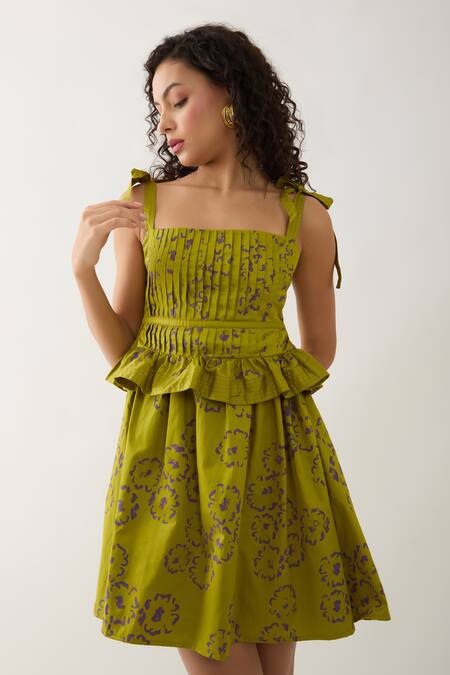 Son Of A Noble Snob Green Cotton Satin Square Neck Leaf Anther Print Dress at Aza Fashions Son Of A Noble Snob_Green Cotton Satin Square Neck Leaf Anther Print Dress _at_Aza_Fashions