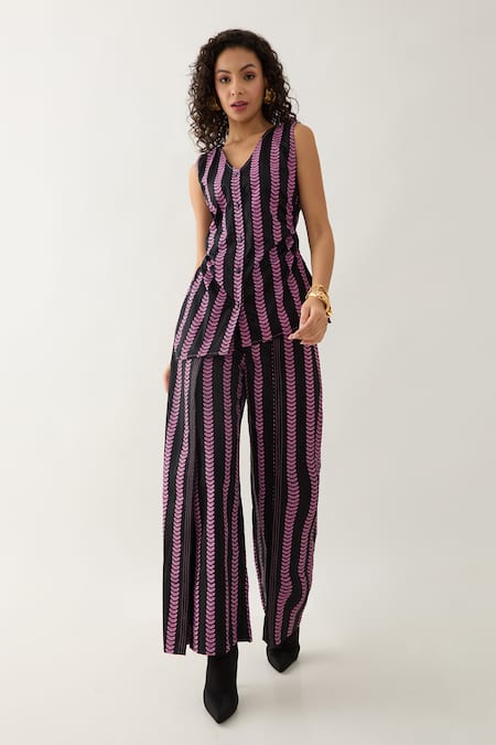 Buy Son Of A Noble Snob Black Cotton Satin V-neck Noir Catkin Print Pant Set Online at Aza Fashions Buy_Son Of A Noble Snob_Black Cotton Satin V-neck Noir Catkin Print Pant Set _Online_at_Aza_Fashions