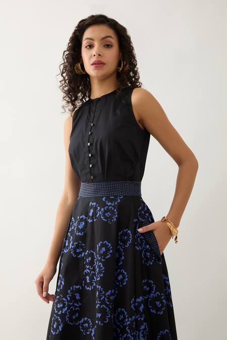 Shop_Son Of A Noble Snob_Black Cotton Satin Anther Print Long Skirt _Online_at_Aza_Fashions