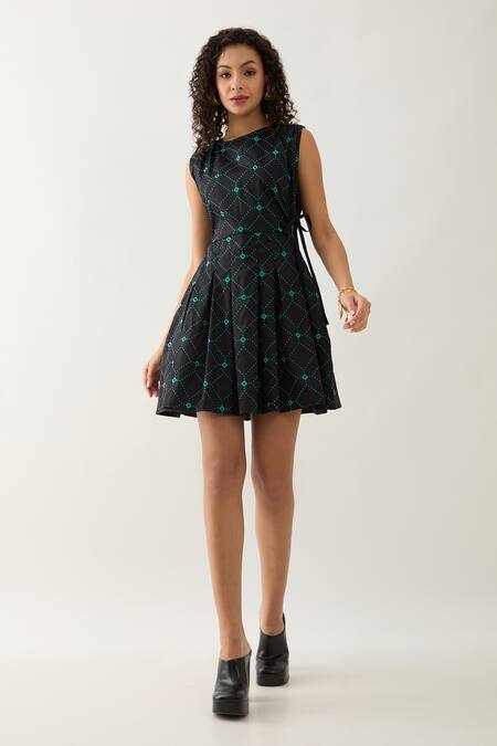 Shop Son Of A Noble Snob Black Cotton Satin Round Neck Raven Regal Print Dress Online at Aza Fashions Shop_Son Of A Noble Snob_Black Cotton Satin Round Neck Raven Regal Print Dress _Online_at_Aza_Fashions