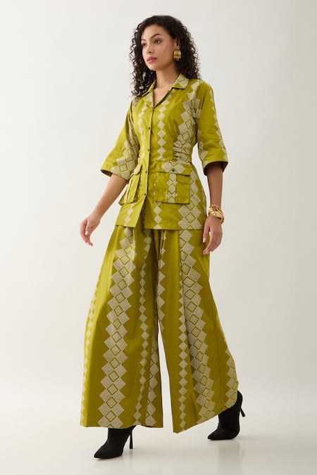 Buy Son Of A Noble Snob Green Cotton Satin Collared Leaf Barbed Print Rene Set Online at Aza Fashions Buy_Son Of A Noble Snob_Green Cotton Satin Collared Leaf Barbed Print Rene Set _Online_at_Aza_Fashions