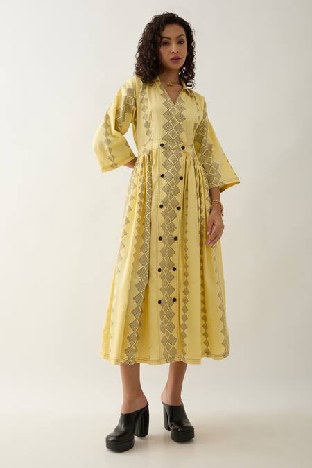 Shop Son Of A Noble Snob Yellow Cotton Satin Collared Lemon Midi Dress Online at Aza Fashions Shop_Son Of A Noble Snob_Yellow Cotton Satin Collared Lemon Midi Dress _Online_at_Aza_Fashions