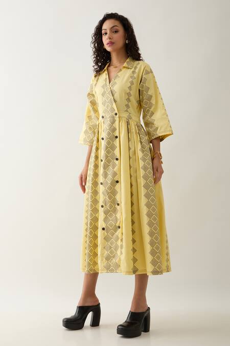 Son Of A Noble Snob Yellow Cotton Satin Collared Lemon Midi Dress at Aza Fashions Son Of A Noble Snob_Yellow Cotton Satin Collared Lemon Midi Dress _at_Aza_Fashions