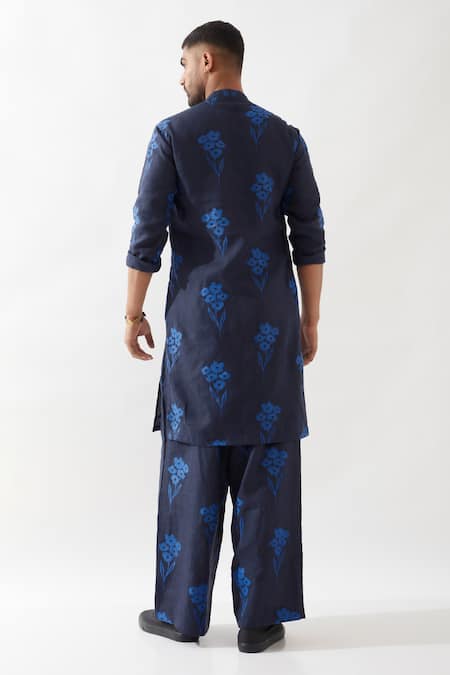 Shop Son Of A Noble Snob Navy Linen Printed Kurta Set at Aza Fashions Shop_Son Of A Noble Snob_Navy Linen Printed Kurta Set _at_Aza_Fashions