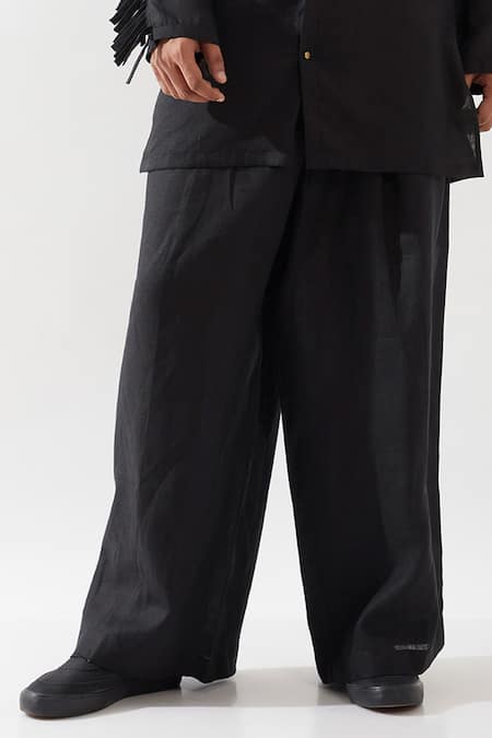 Son Of A Noble Snob Black Linen Eros Kurta Set Online at Aza Fashions Son Of A Noble Snob_Black Linen Eros Kurta Set _Online_at_Aza_Fashions