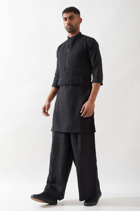 Shop Son Of A Noble Snob Black Linen Basket Weave Kurta Set Online at Aza Fashions Shop_Son Of A Noble Snob_Black Linen Basket Weave Kurta Set _Online_at_Aza_Fashions