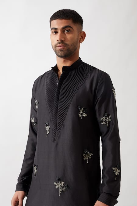 Buy Son Of A Noble Snob Black , Satin Beads, Cut Work Hand Embroidered Kurta Set Buy_Son Of A Noble Snob_Black , Satin Beads, Cut Work Hand Embroidered Kurta Set
