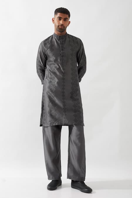 Shop Son Of A Noble Snob Gray Chanderi Silk Printed Kurta Set Online at Aza Fashions Shop_Son Of A Noble Snob_Gray Chanderi Silk Printed Kurta Set _Online_at_Aza_Fashions