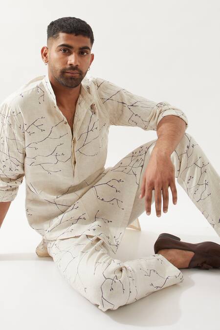 Shop Son Of A Noble Snob Ivory Linen Printed Slim Fit Kurta Set Online at Aza Fashions Shop_Son Of A Noble Snob_Ivory Linen Printed Slim Fit Kurta Set _Online_at_Aza_Fashions