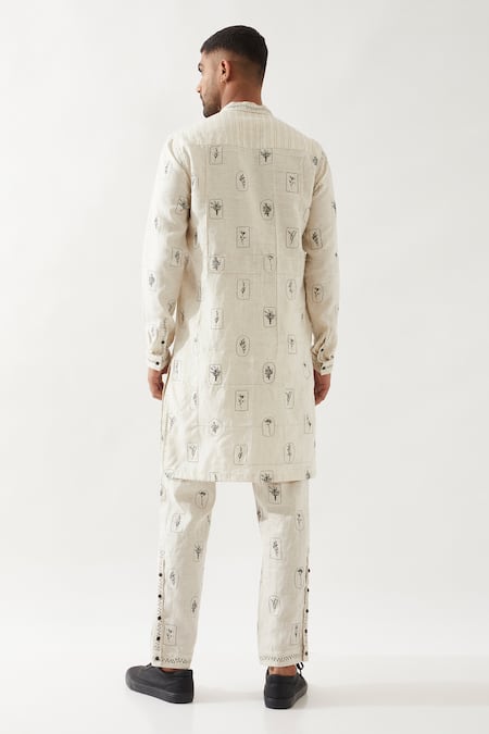 Shop Son Of A Noble Snob Ivory Linen Slate Stamp Kurta Set at Aza Fashions Shop_Son Of A Noble Snob_Ivory Linen Slate Stamp Kurta Set _at_Aza_Fashions