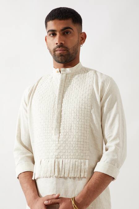 Son Of A Noble Snob Ivory Linen Fringe Basket Weave Kurta Set Online at Aza Fashions Son Of A Noble Snob_Ivory Linen Fringe Basket Weave Kurta Set _Online_at_Aza_Fashions